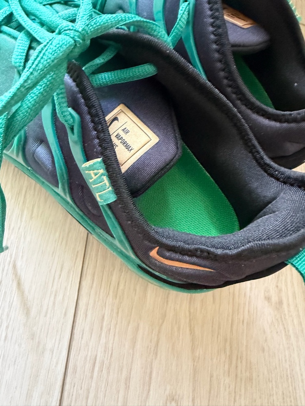 Men’s Nike Vapormax - Picture 6 of 7